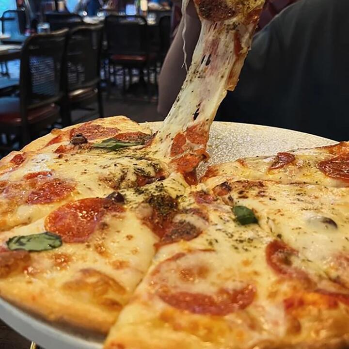 Homemade Italian Spicy Sausage Pizza - 420g