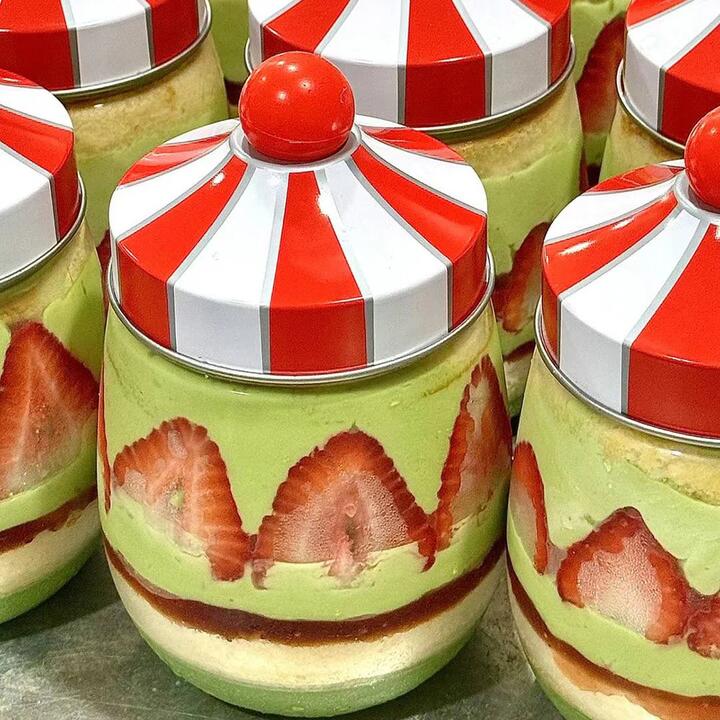 G-LAB Christmas Pistachio Strawberry Jar - 400g