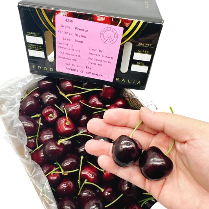 Regina Cherries Gift Box 30mm+ - 2kg