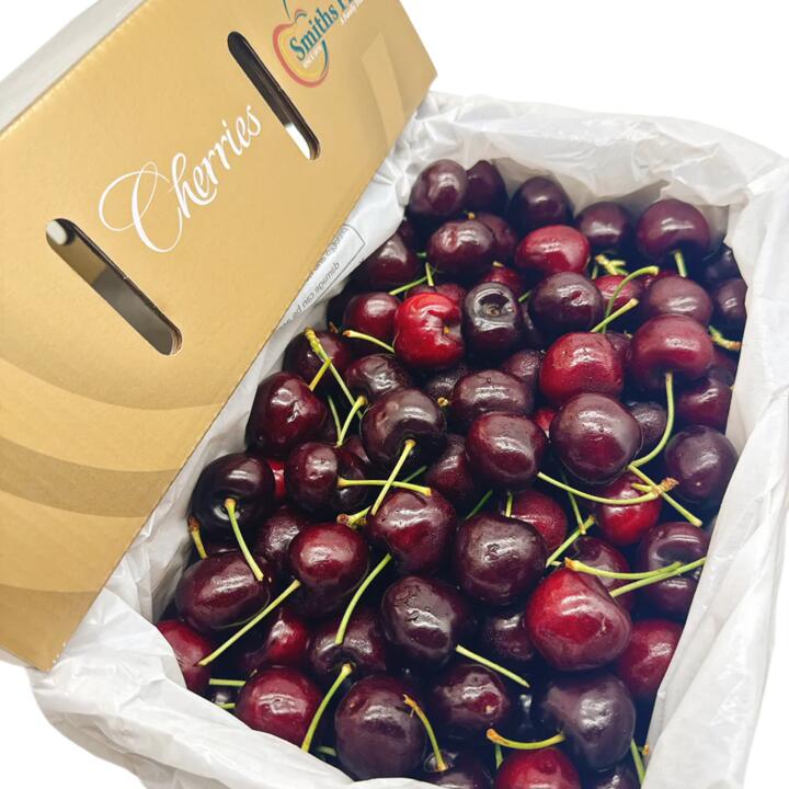 Smiths Fruit Sweet Georgia Cherries Gift Box 30-32mm - 2kg