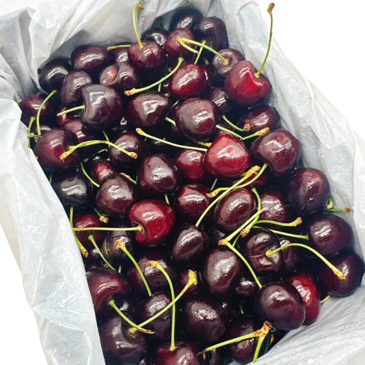 BackCreek Orchard Regina Cherries Gift Box 30-32mm - 2kg