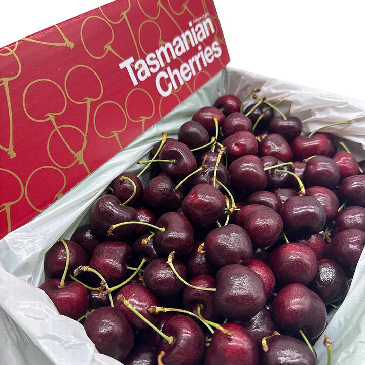 Bourbon Creek Lapin Cherries Gift Box 30mm+ - 2kg