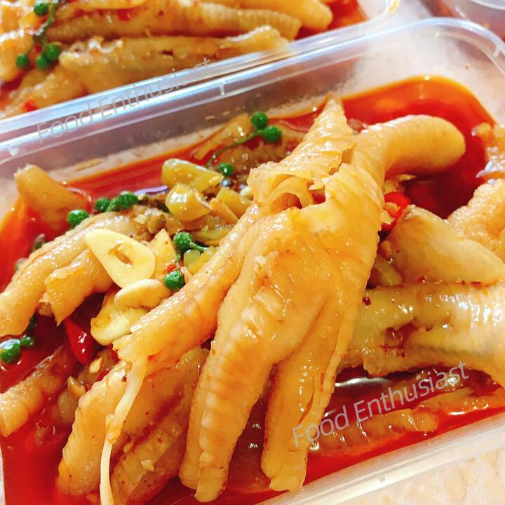 Black Duck Spicy Boneless Chicken Feet - 400g