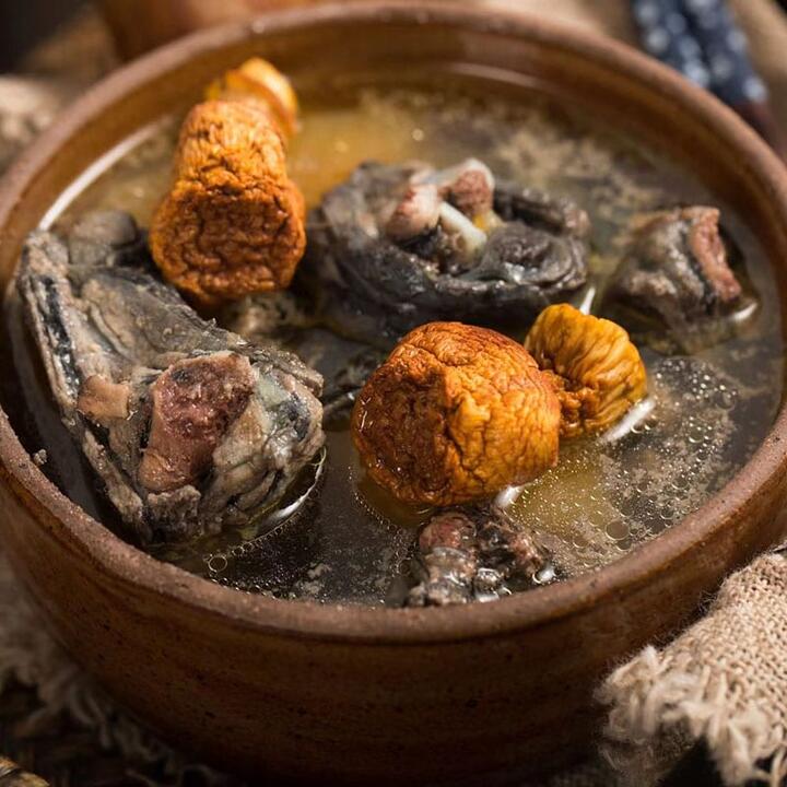 Jipo Frozen Silkie Chicken (Black-Boned) 400g+ - For Herbal Soup
