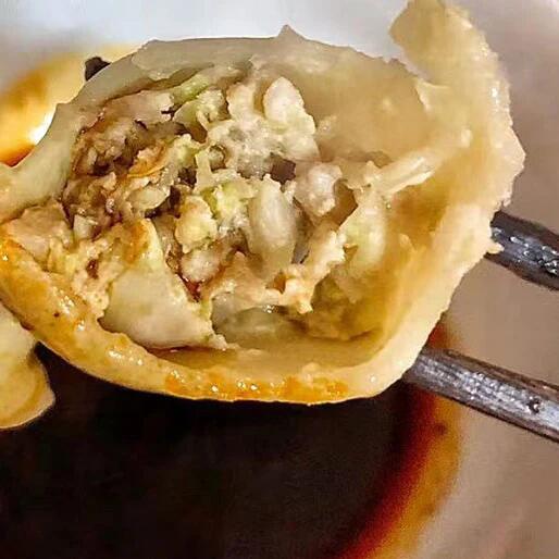 Annah's bun Pork and Cabbage Frozen Handmade Dumplings - 15pcs, 370g