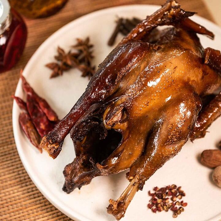 Nan Lu Bei Jiang Fragrant Wood Smoked Chicken - Whole, 1.04kg