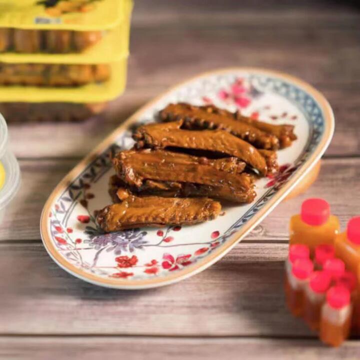 Xiao Hei Duck Sweet and Spicy Duck Wings - 300g