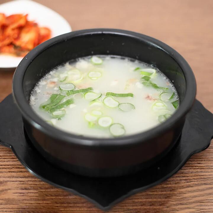 Sydney Central Kitchen Frozen Rich Beef Bone Broth - 1.5L